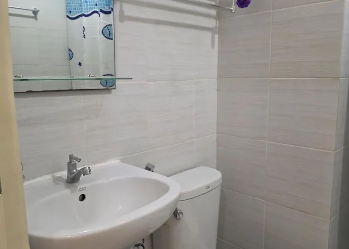 Mayang's Abode Aparthotel *